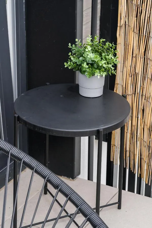 Esencja Apartments With Free Parking Garbary 104 By Noclegi Renters Poznań